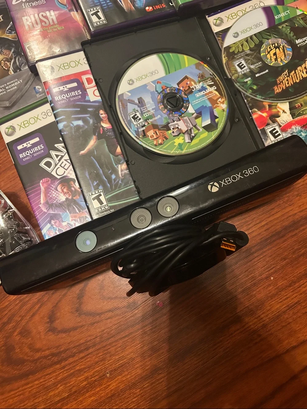 Microsoft Xbox 360 E Console Bundle - Kinect, 2 Controllers, Minecraft & 8 Games
